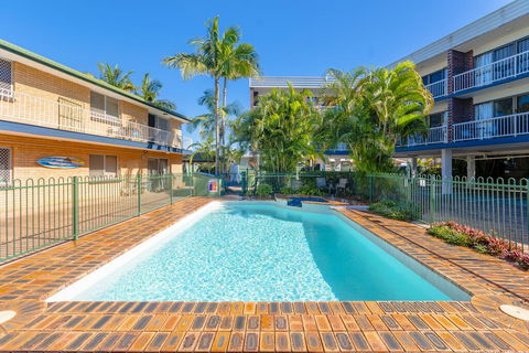 Red Star Hotel Palm Beach - Accommodation Daintree 0