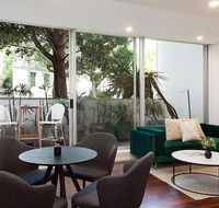 Refined Apartment Close To Nightlife Restaurants With Car Space - Accommodation Daintree