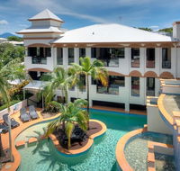 REGAL 32 APARTMENT - SPA BATH - Macrossan St - Accommodation Daintree