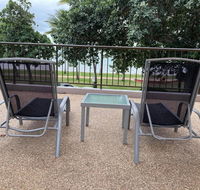RENTAL All  inclusive Tidy Renovated Studio Apartment on The Strand Pool  - Accommodation Daintree