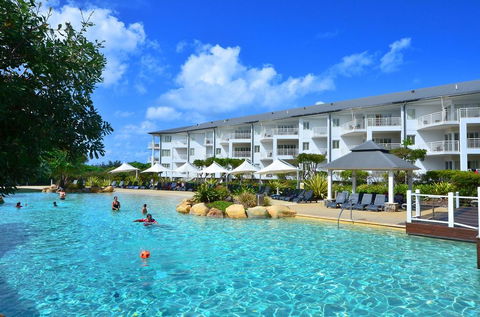 RESORT ON THE BEACH 2214/2215 - Accommodation Daintree 0