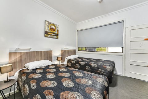 Rest Motels - Accommodation Daintree 0