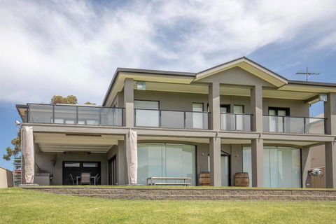 River Devine - Accommodation Daintree 0