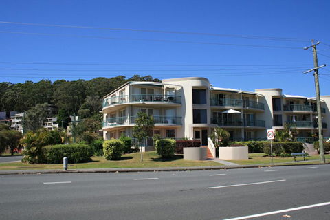 RIVERVIEW, UNIT 6, CURRUMBIN - Accommodation Daintree 3