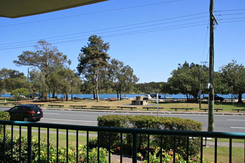 RIVERVIEW, UNIT 6, CURRUMBIN - Accommodation Daintree 1