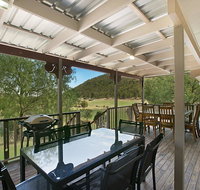 Rosa House in Broke 4br House in walking distance to Cellar Doors - Accommodation Daintree