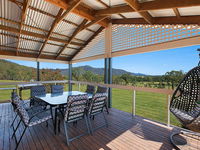 Rosamund House in Broke 4br House in walking distance to Cellar Doors