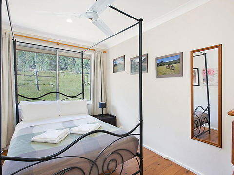 Rosamund House In Broke, 4br House In Walking Distance To Cellar Doors - Accommodation Daintree 1