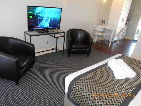 Rose City Motor Inn - Accommodation Daintree 2