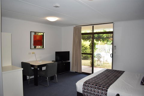 Roundhouse Motel - Accommodation Daintree 3
