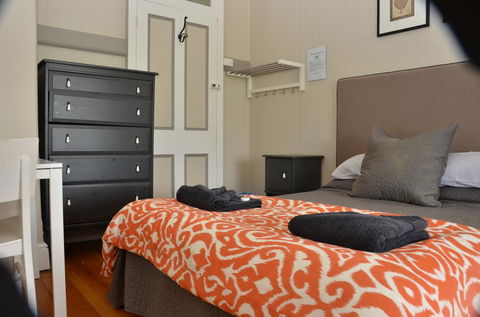 Royal Gatton Hotel - Accommodation Daintree 3