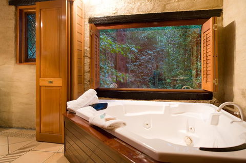 Rubys Amethyst Cottage - Accommodation Daintree 3