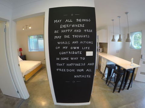 Salty Kisses Holiday House - Accommodation Daintree 3