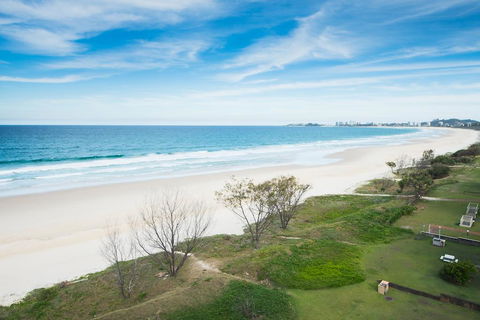 San Simeon Beachfront Apartments Tugun - Accommodation Daintree 0