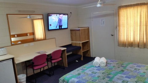 Sandcastle Motel Tin Can Bay - Accommodation Daintree 2