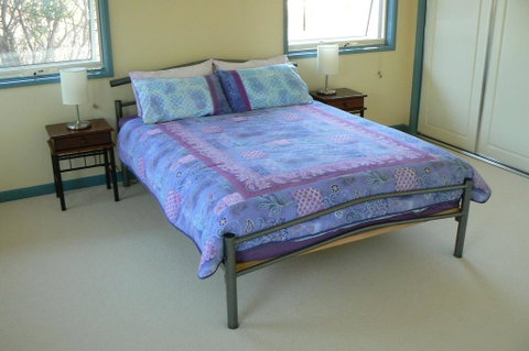 Sandy Point Beach Escape 2 Bedroom Apartment - Accommodation Daintree 2