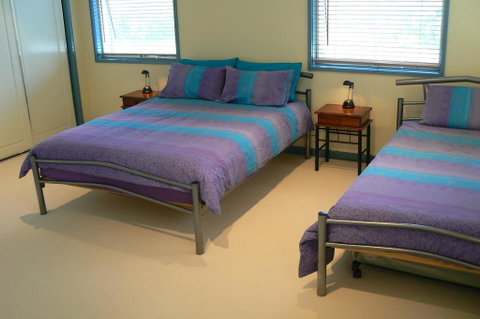 Sandy Point Beach Escape 2 Bedroom Apartment - Accommodation Daintree 3