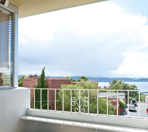 Scarlett's By Salamanca - Accommodation Daintree 0