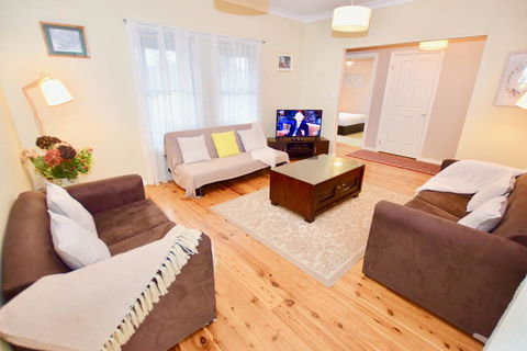 Scenic Cottage Of Katoomba - Accommodation Daintree 1