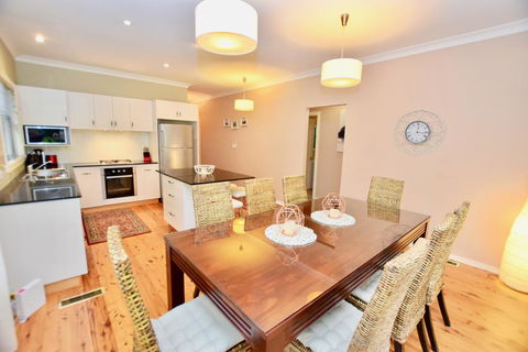 Scenic Cottage Of Katoomba - Accommodation Daintree 2