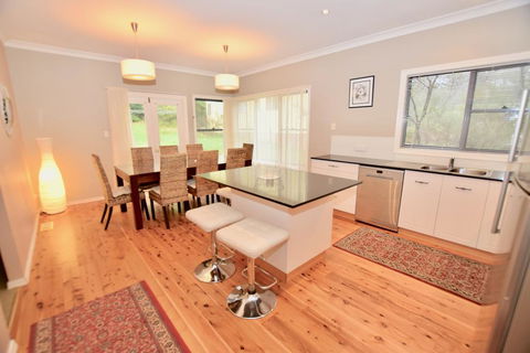 Scenic Cottage Of Katoomba - Accommodation Daintree 3