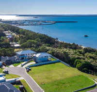 Sea breeze Esplanade Beachfront Close Marina Hervey Bay - Accommodation Daintree