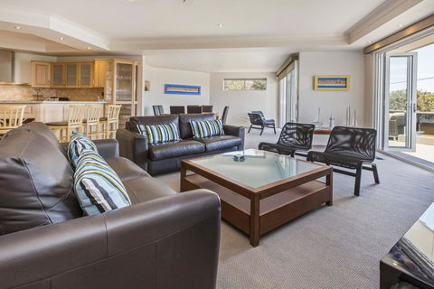 SEA GRANGE - MORNINGTON - Accommodation Daintree 3