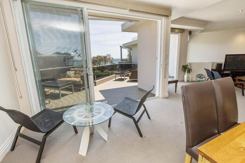 SEA GRANGE - MORNINGTON - Accommodation Daintree 0