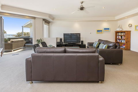 SEA GRANGE - MORNINGTON - Accommodation Daintree 2