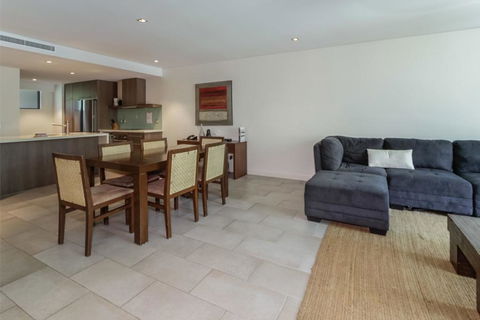 Sea Temple Palm Cove - Accommodation Daintree 2