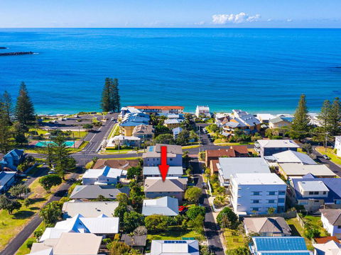 Seagrass House - Great House Near The Beach - Accommodation Daintree 0
