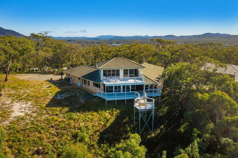 Seascape @ 19 Pindari - Privacy, Space, Views - Accommodation Daintree 1