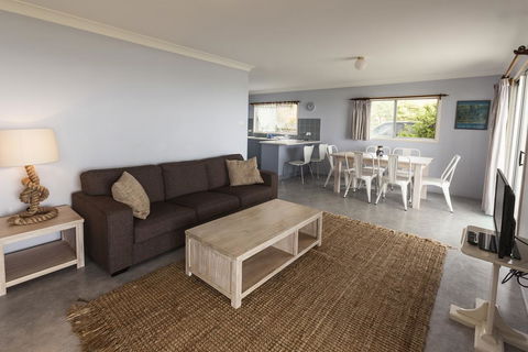 Seascape Beach House - Accommodation Daintree 2
