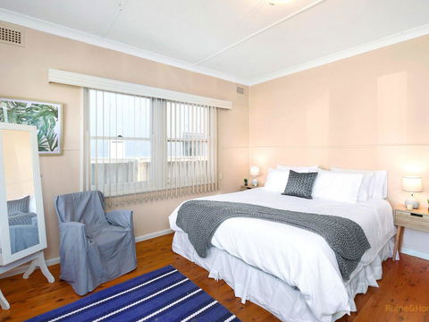 Seashells At North Avoca - 10 View Street - Accommodation Daintree 2