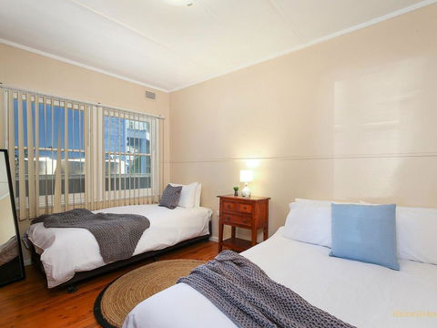 Seashells At North Avoca - 10 View Street - Accommodation Daintree 3