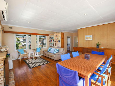 Seashells At North Avoca - 10 View Street - Accommodation Daintree 0
