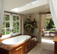 Shakespeare's Wilderness Chalet - Accommodation Daintree