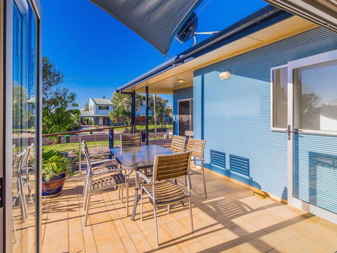 Shelleys 21 Pacific Street - Accommodation Daintree 2