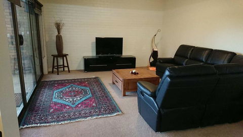 Shepparton Golf Motel - Accommodation Daintree 3