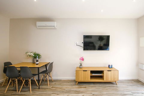 Shepparton Lakeside Serviced Apartment - Accommodation Daintree 2