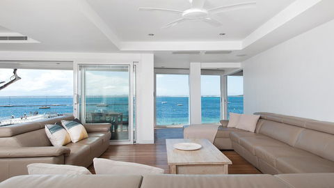 Shoal Bay Views - Accommodation Daintree 2