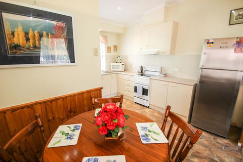 Silver Birches Holiday Unit 5 - Accommodation Daintree 0