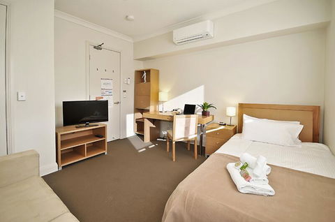 Single Room W/ Private Bathroom In Brunswick! - Accommodation Daintree 0