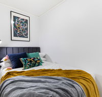 Sleek modern apartment close to everything - Accommodation Daintree