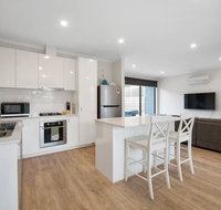 Sleek Modern Capel Sound - Accommodation Daintree