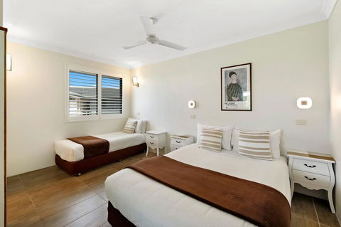 Smugglers On The Beach - Accommodation Daintree 2