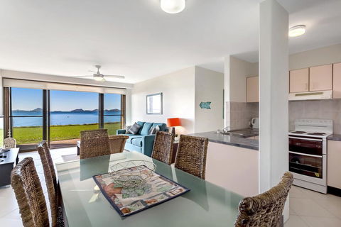 Soldiers Point Road, Harbourside, Unit 02, 07 - Accommodation Daintree 1