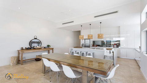 Soldiers Point Style And Sophistication - Accommodation Daintree 2
