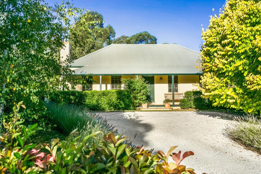 Sutton Forrest NSW Accommodation Daintree