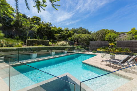 Sophisticated Contemporary Coastal Living With Sweeping Views In Cape Schanck - Accommodation Daintree 0